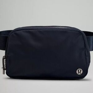 lululemon athletica Black Every Where Belt Bag